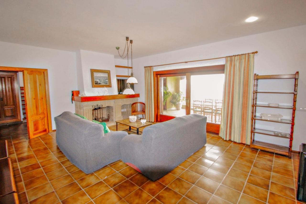 El Portet - Beachfront Holiday Home With Private Pool In Moraira Exterior photo